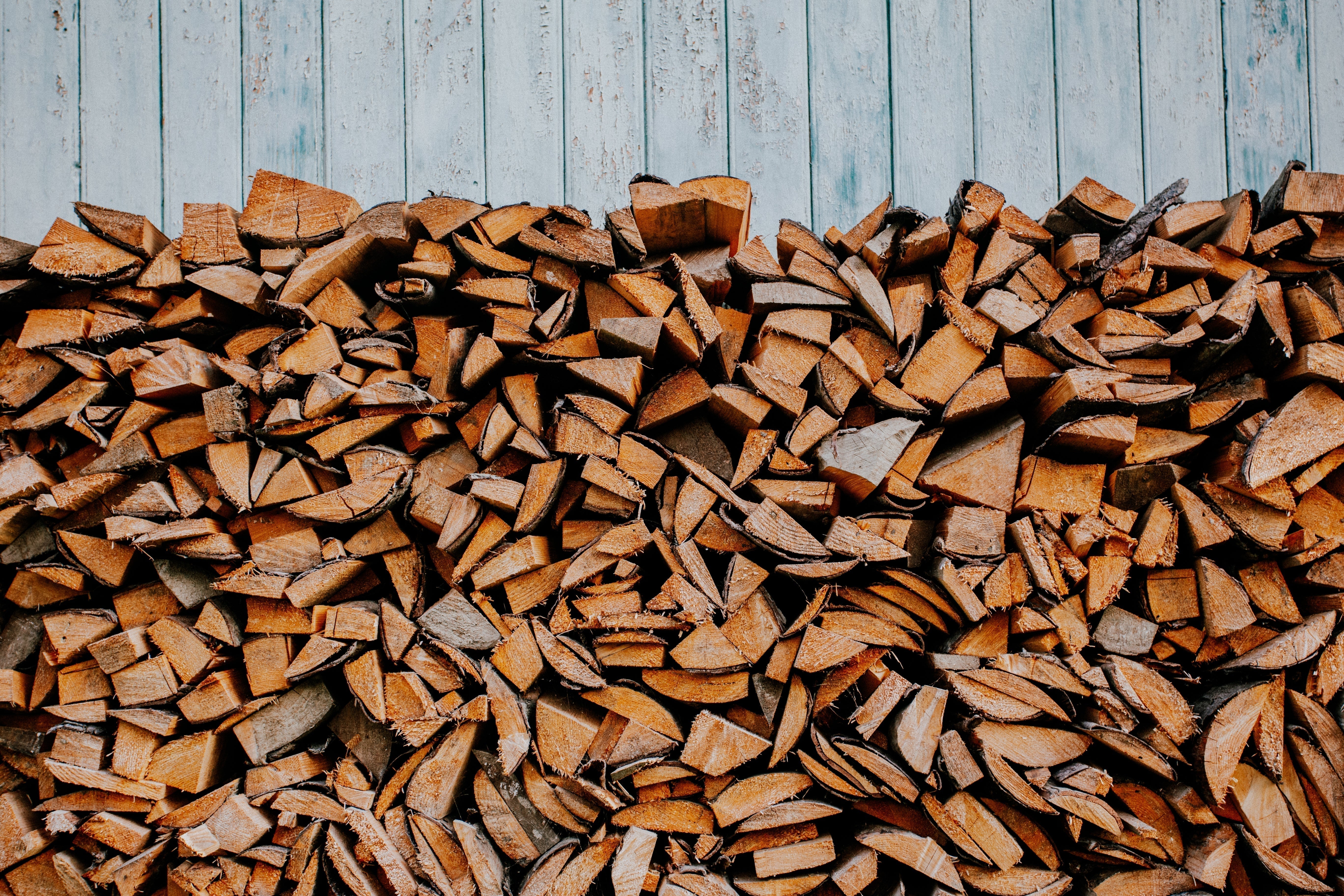 How Much Firewood Do I Need? A Complete Buyer's Guide