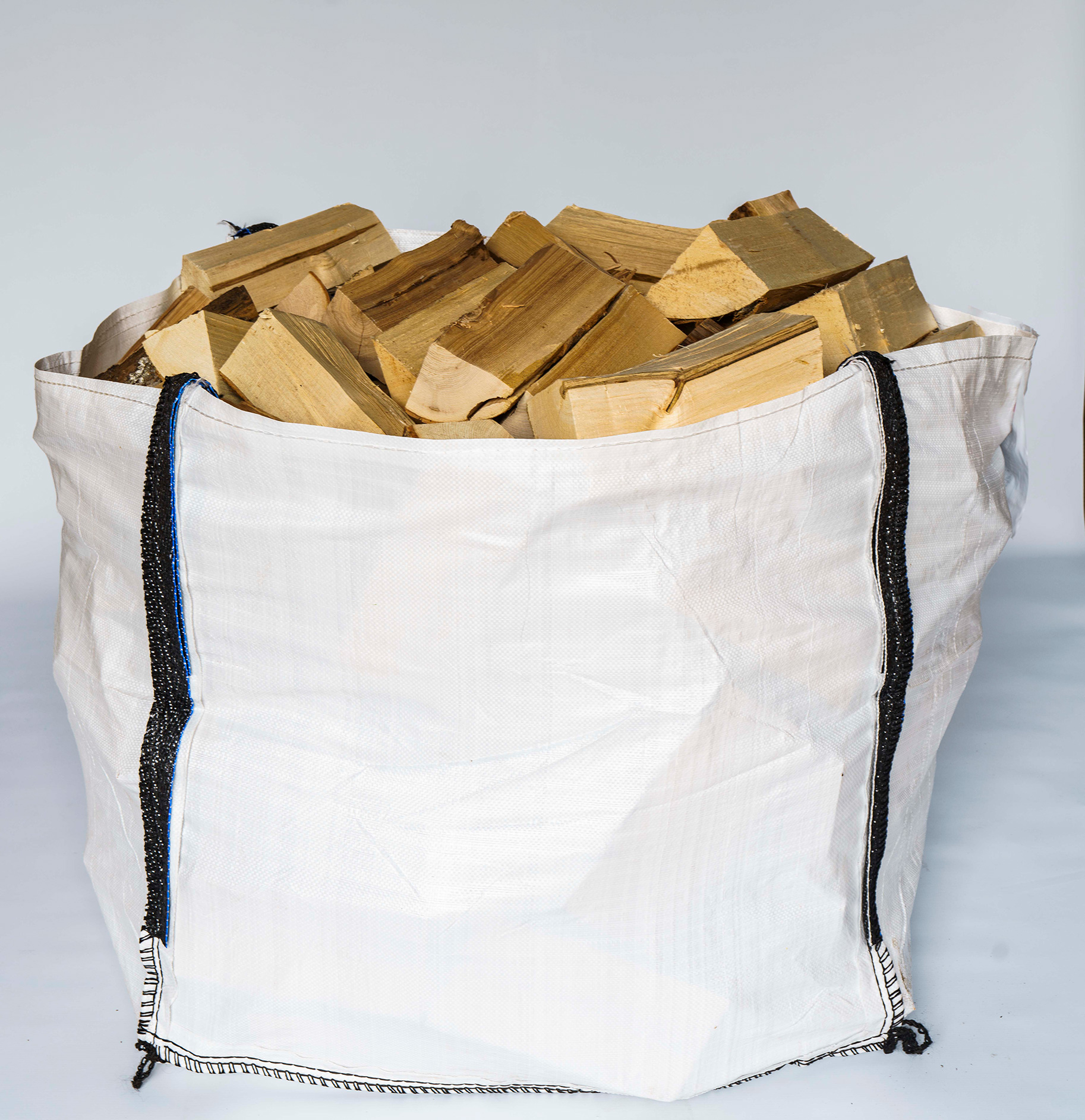 Kiln Dried Builders Bag Mixed Hardwood Logs ( Please check the minimum  order required for your post code ) – Staffordshire Kindling Supplies